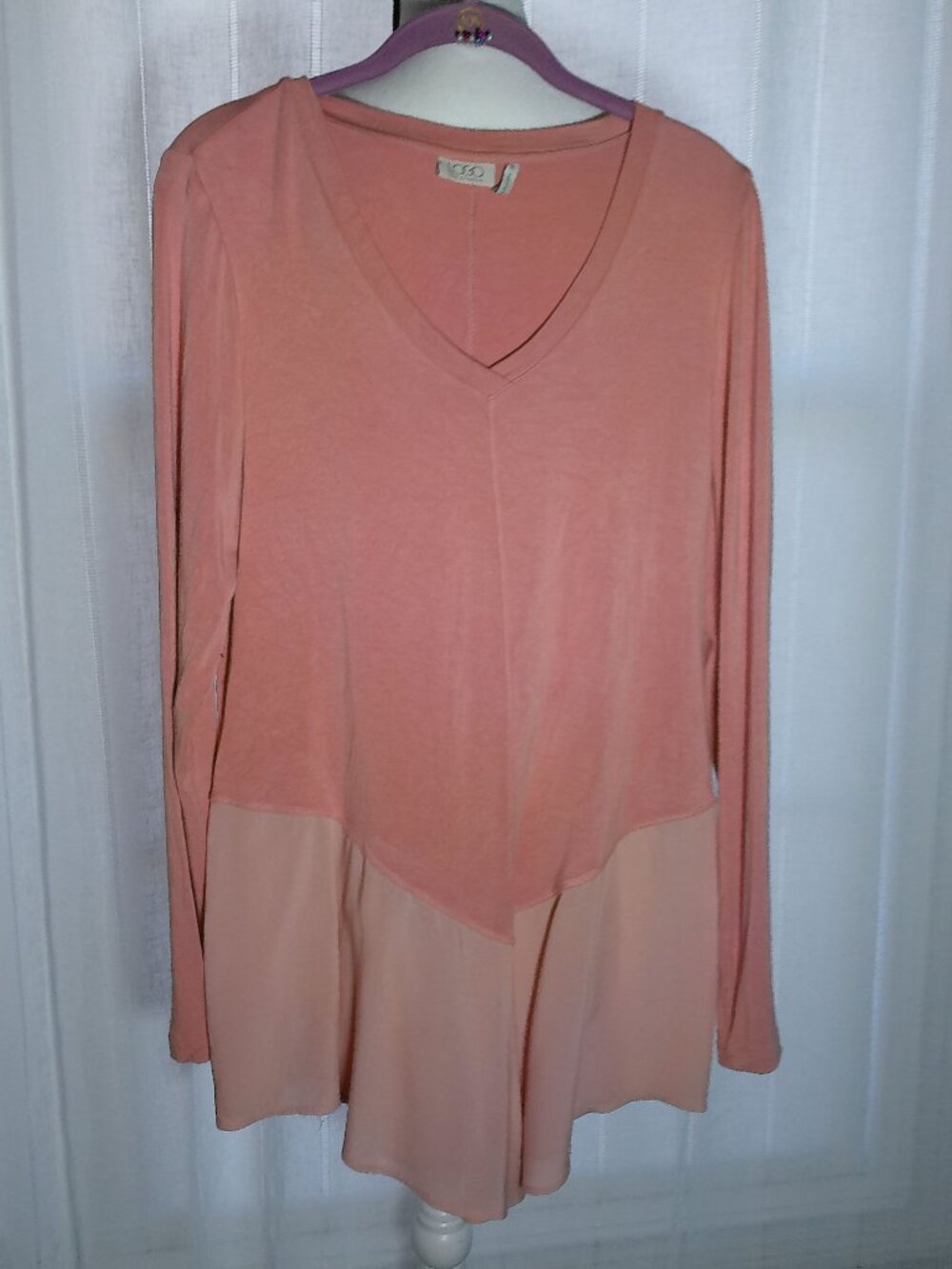 LOGO by Lori Goldstein Tunic w/Chiffon Bottom V-Neck Pink/Peach NWOT M